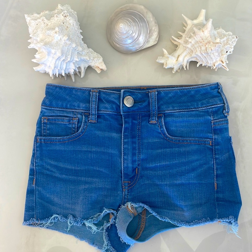 American Eagle Outfitter Jean Shorts Women’s Size 00 Super Stretch NWOT